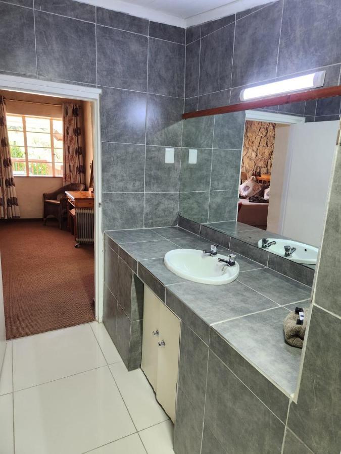 Gooderson Leisure Mountain View Cottages Self Catering And Timeshare Resort Drakensberg Garden Buitenkant foto