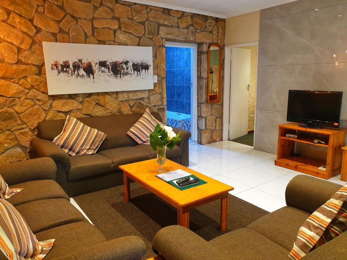 Gooderson Leisure Mountain View Cottages Self Catering And Timeshare Resort Drakensberg Garden Buitenkant foto